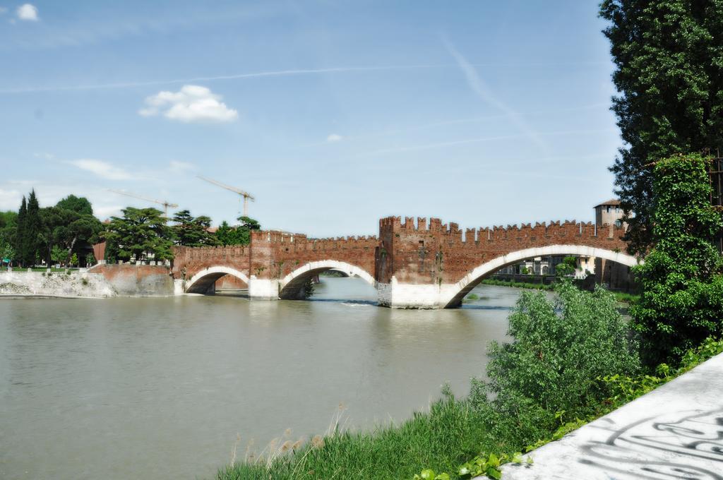 Casa Fola - City Centre Rooms Verona Exterior foto